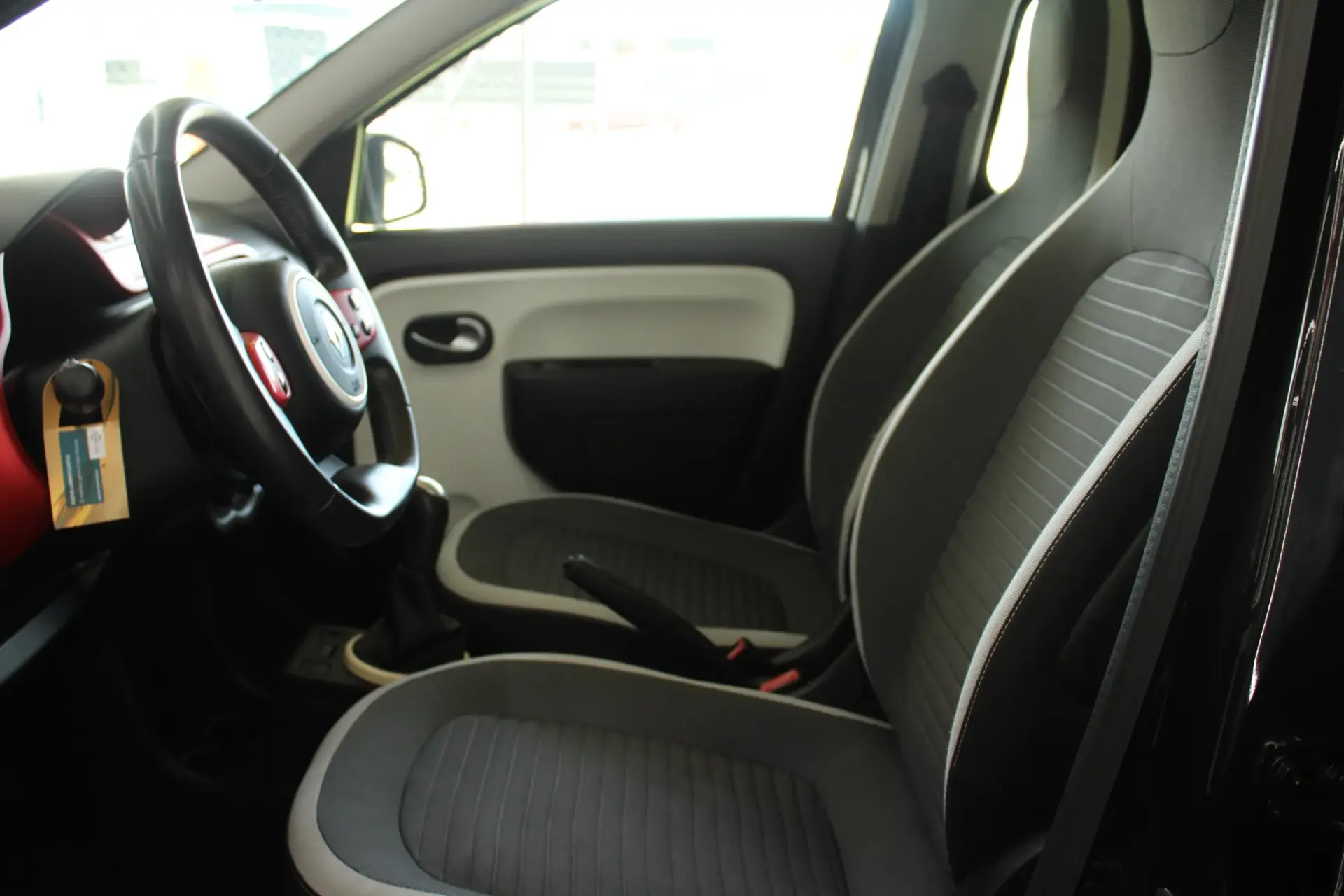 Renault Twingo 1.0 SCe Dynamique 23