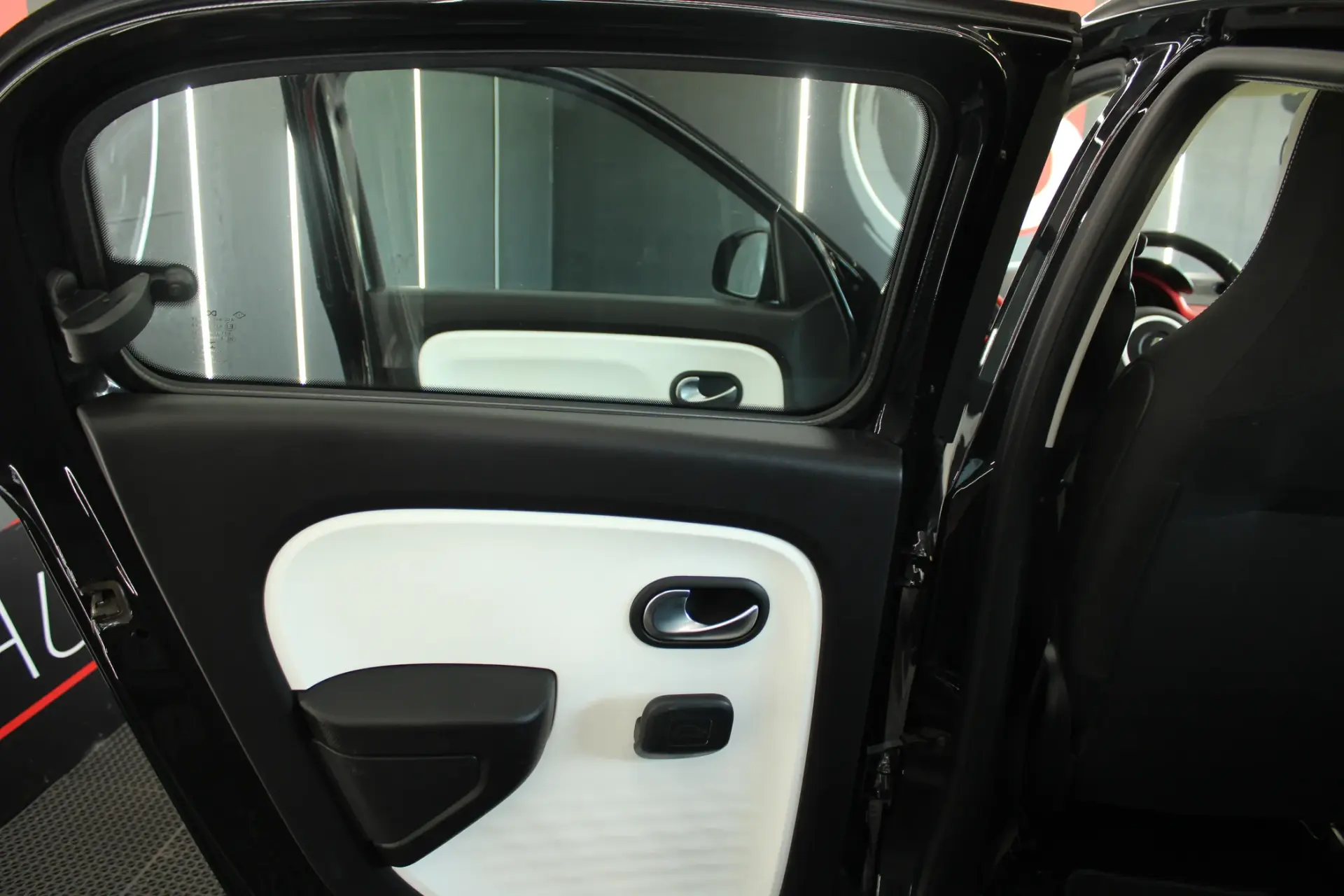 Renault Twingo 1.0 SCe Dynamique 24