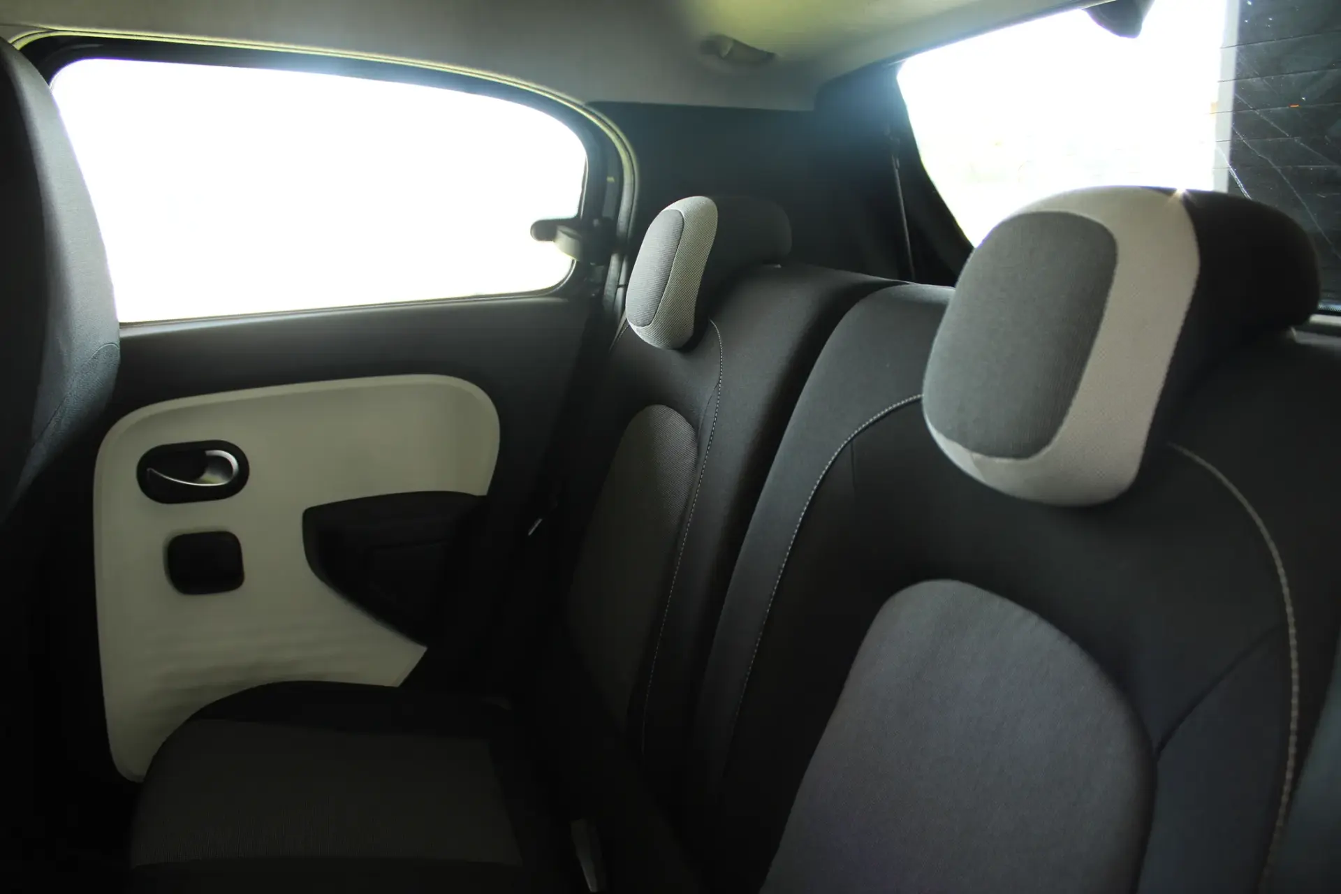 Renault Twingo 1.0 SCe Dynamique 26