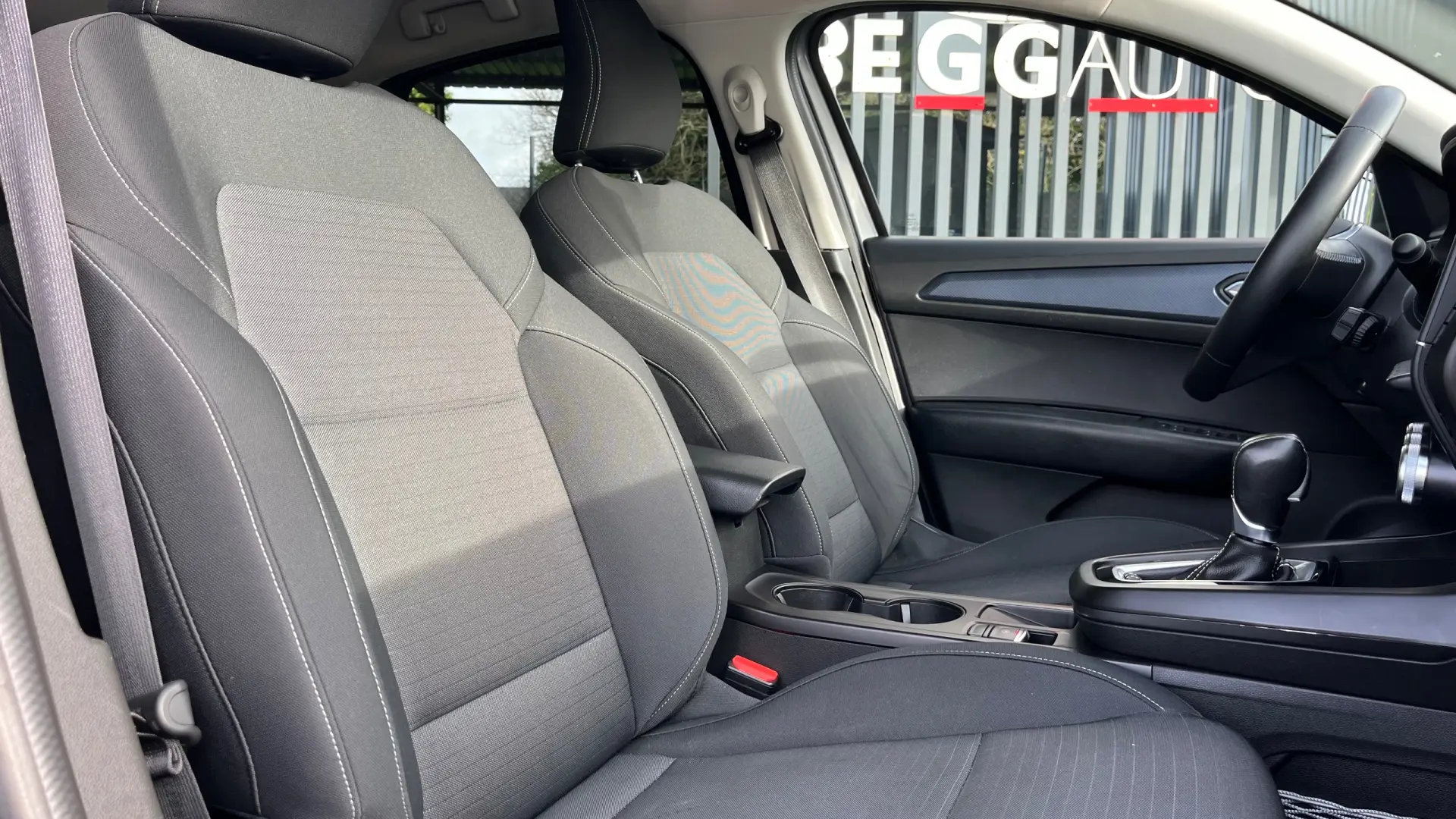 Renault Arkana Full Hybrid E-TECH 44