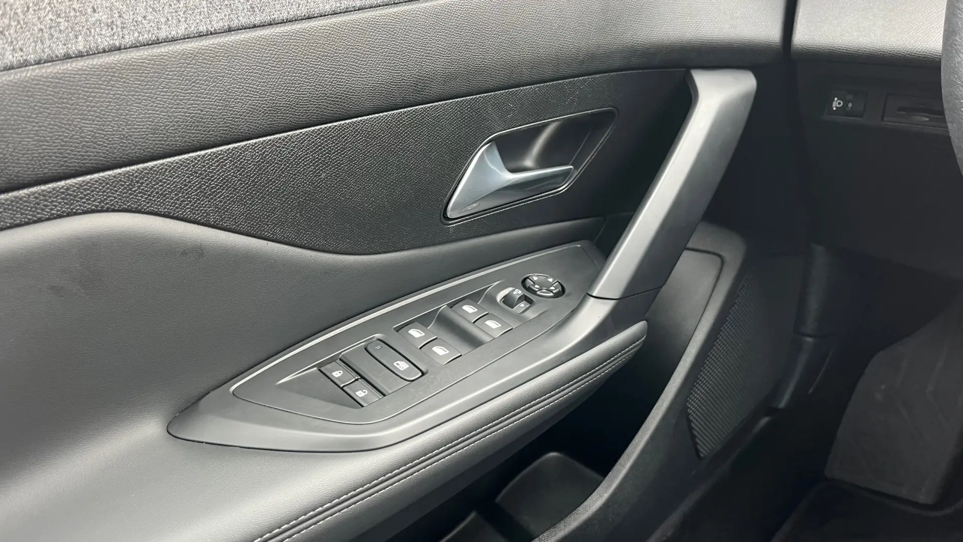 Peugeot 308 Allure pack 28