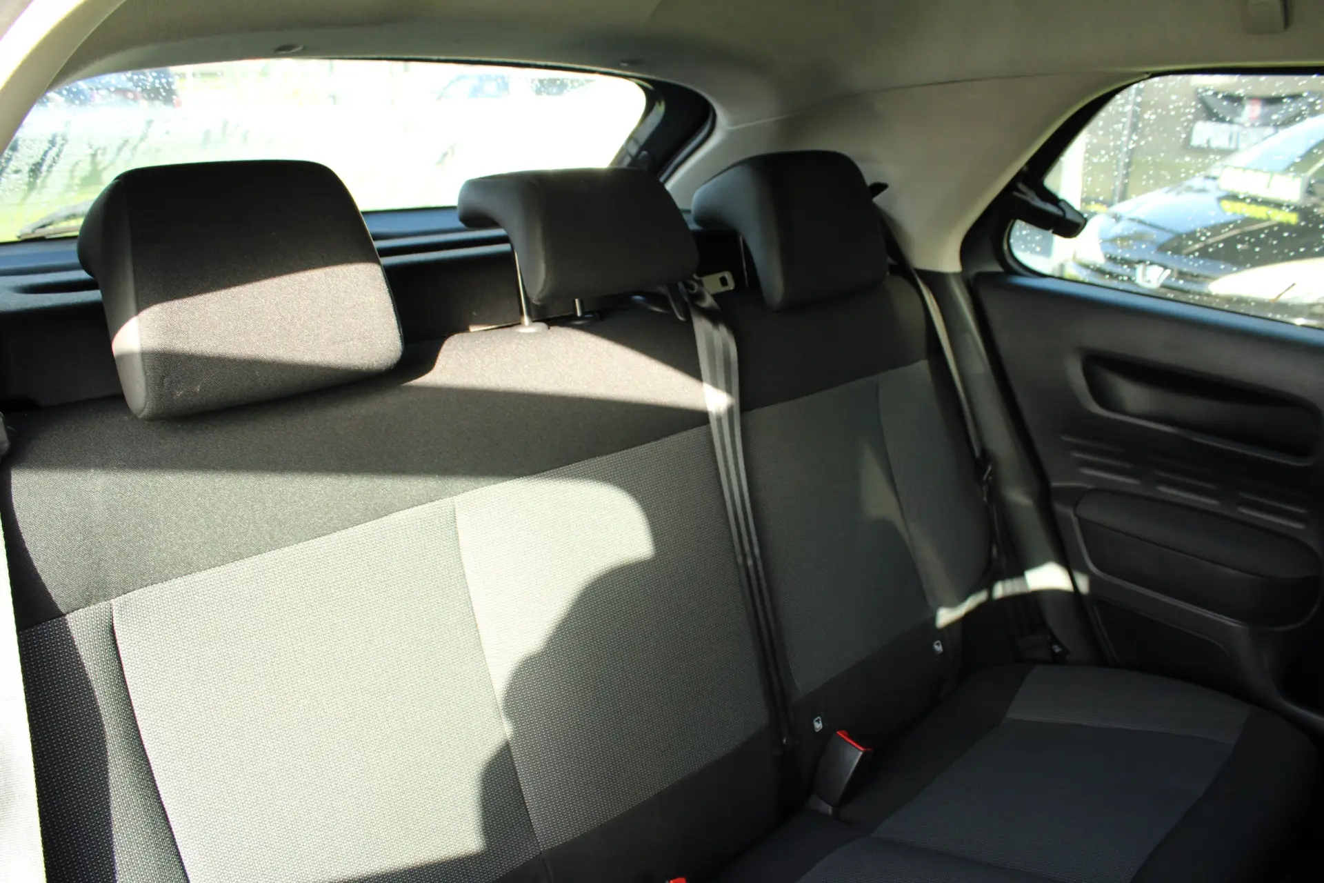 Citroën C4 Cactus 1.6 BlueHDi Shine ETG6 16