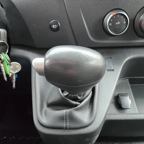 Renault Master E-Tech L2H2 3T5 Advance Autonomia Urbana 18