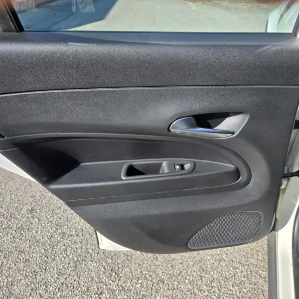 Jeep Avenger 54 kWh Longitude 19