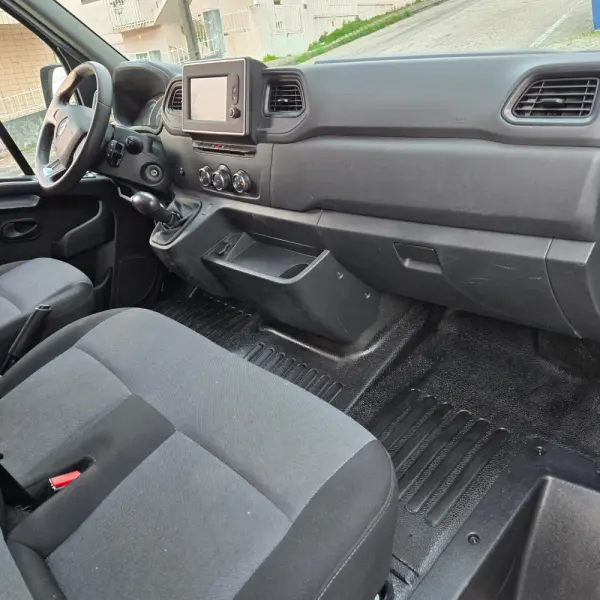 Renault Master E-Tech L2H2 3T5 Advance Autonomia Urbana 7