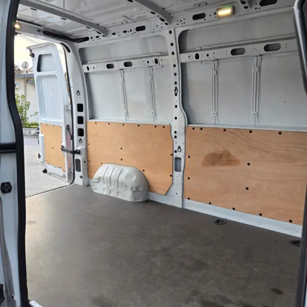 Renault Master E-Tech L2H2 3T5 Advance Autonomia Urbana 22