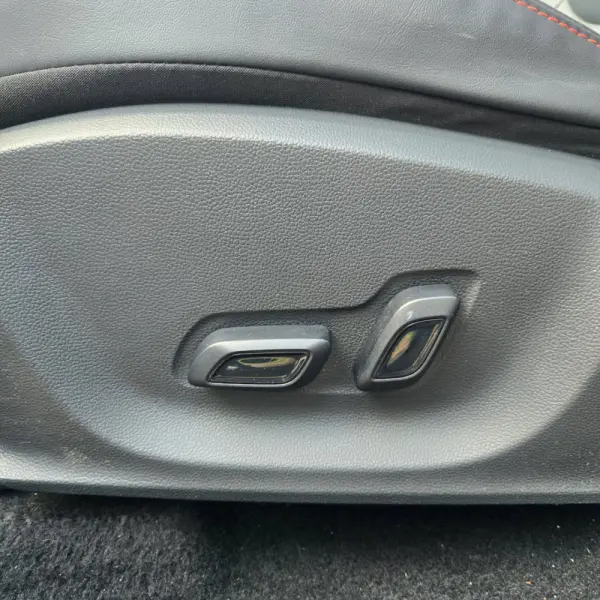 MG ZS Standard Luxury 72KW 15