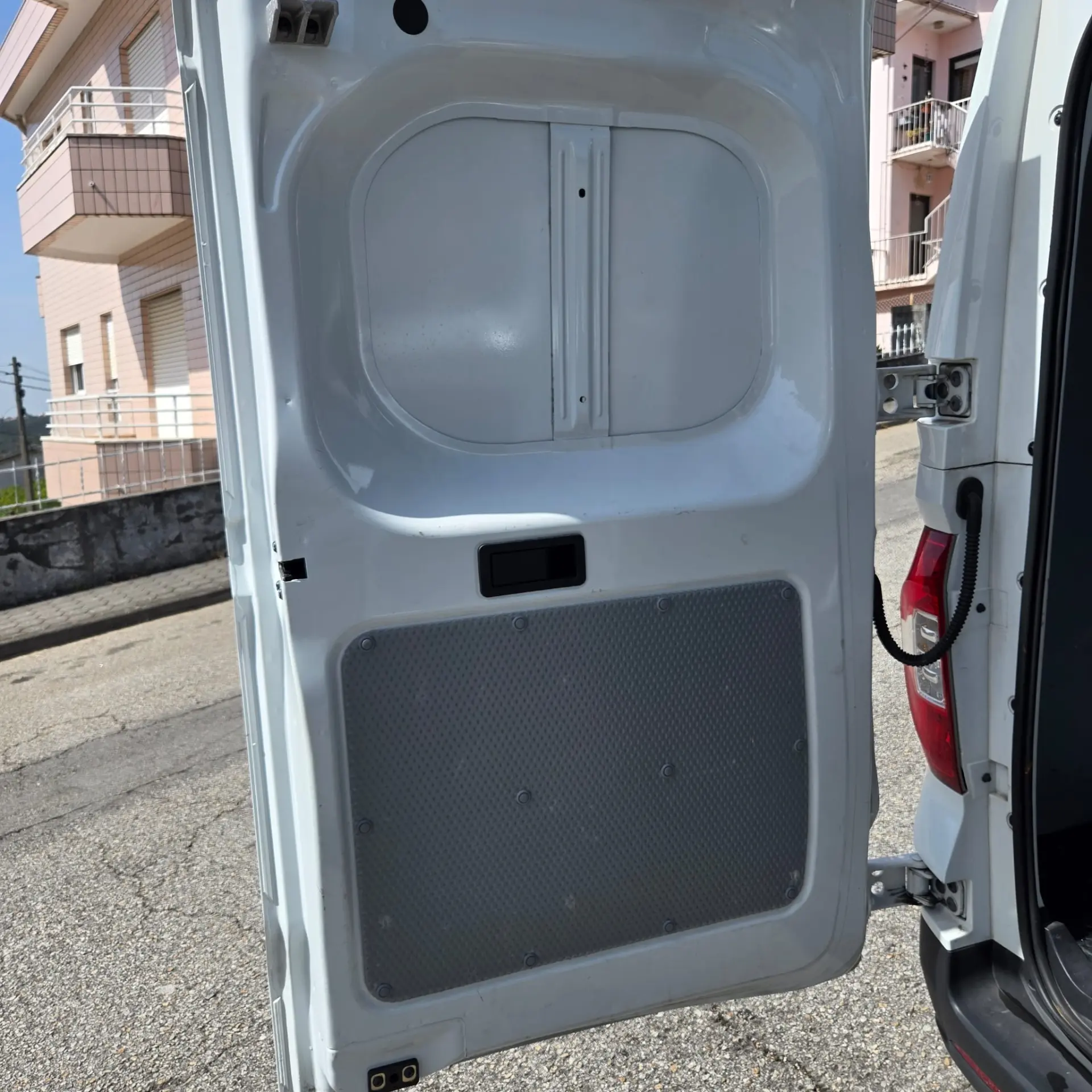 Maxus eDeliver 9 E-Deliver 3 L2H1 6