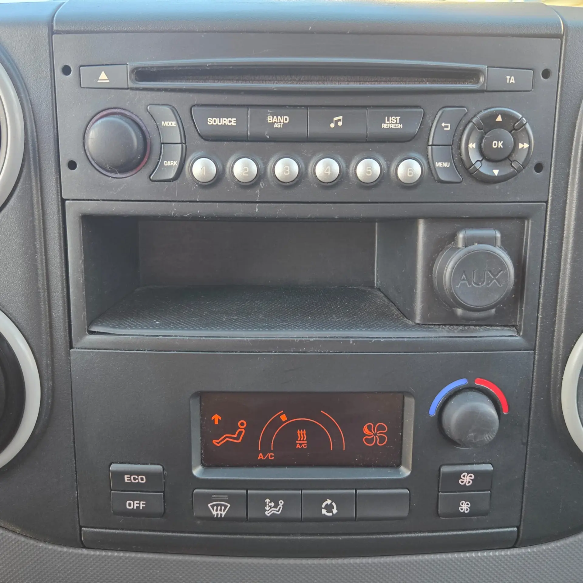 Peugeot e-Partner Tepee Active 9