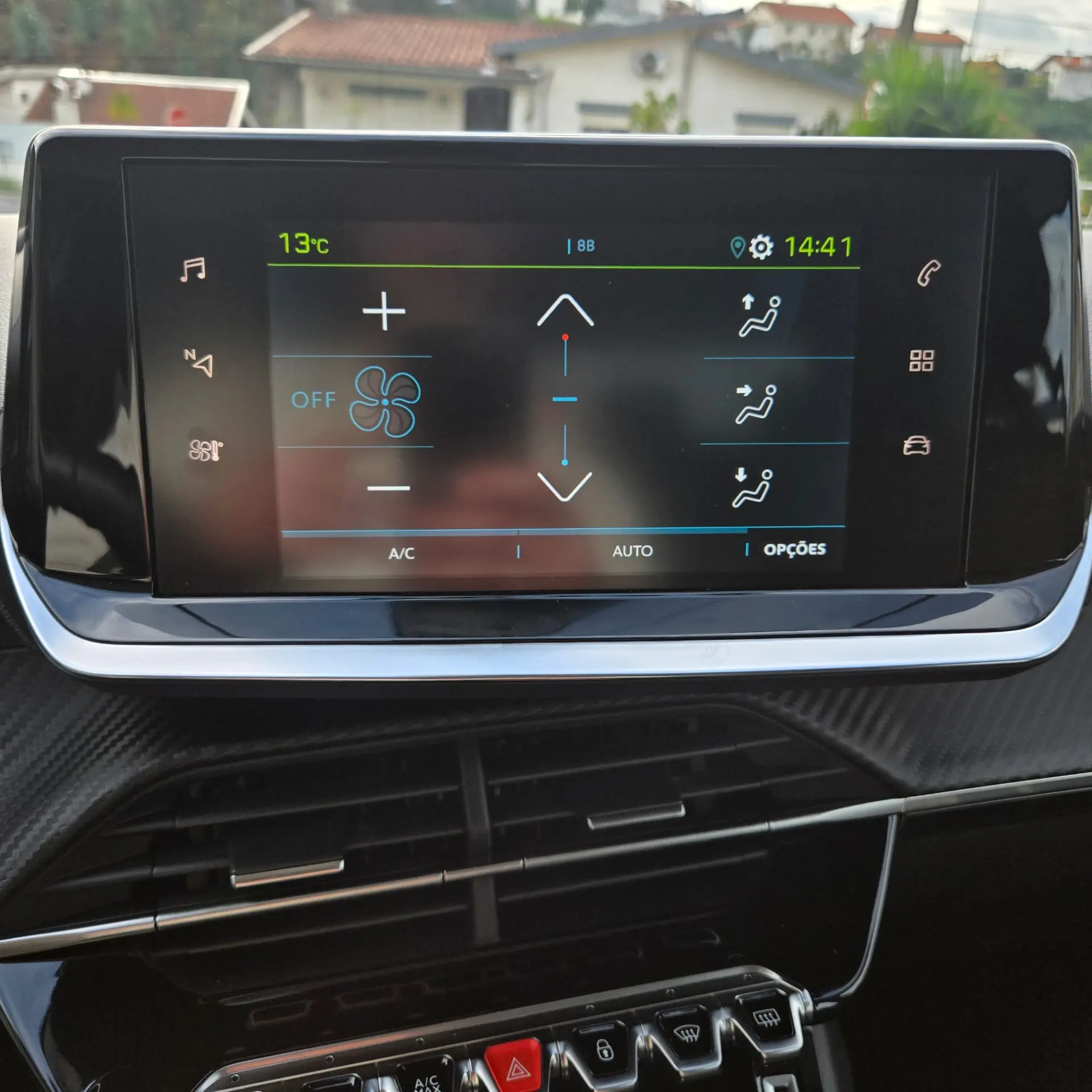 Peugeot e-208 50 kWh Active Pack 19