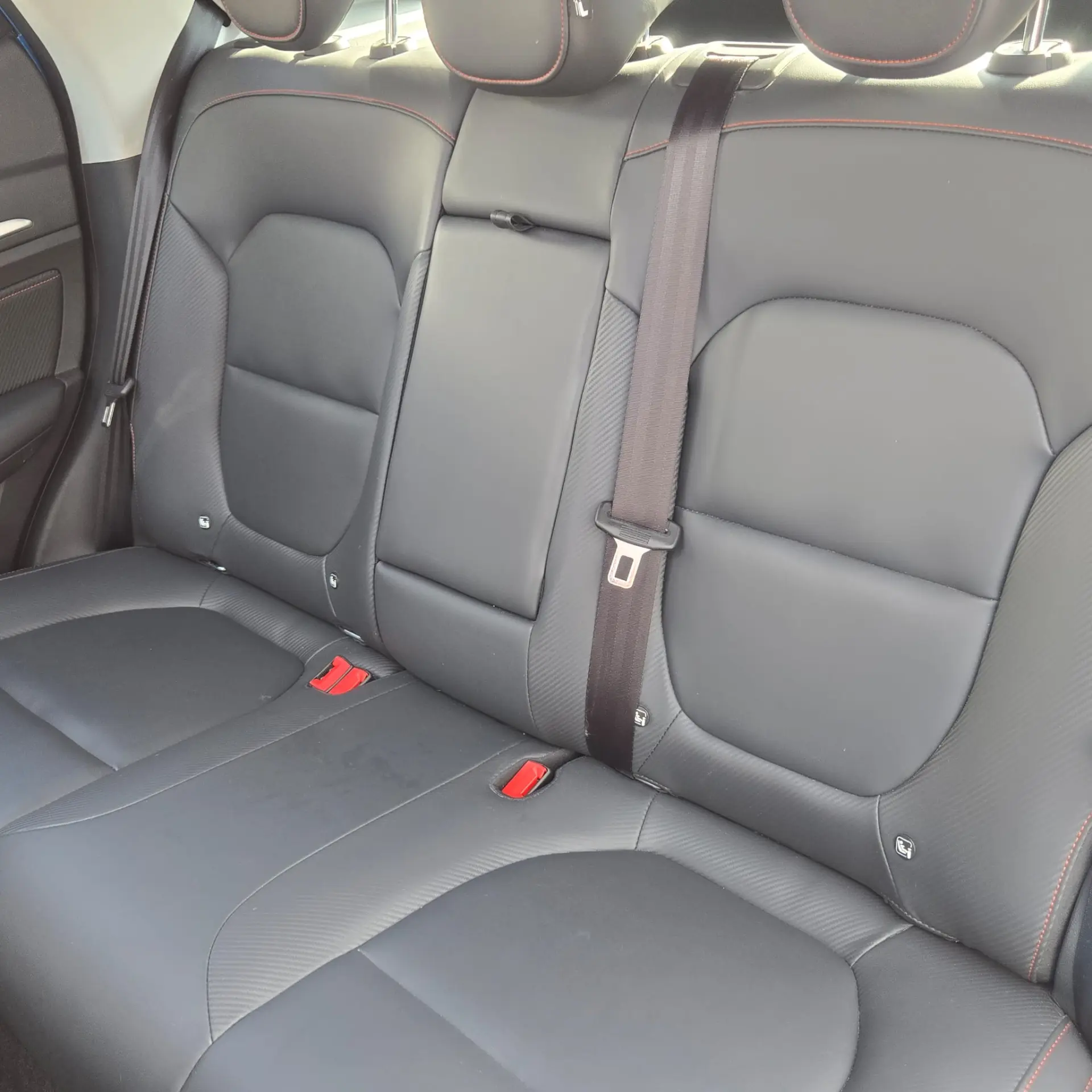 MG ZS Standard Luxury 72KW 40