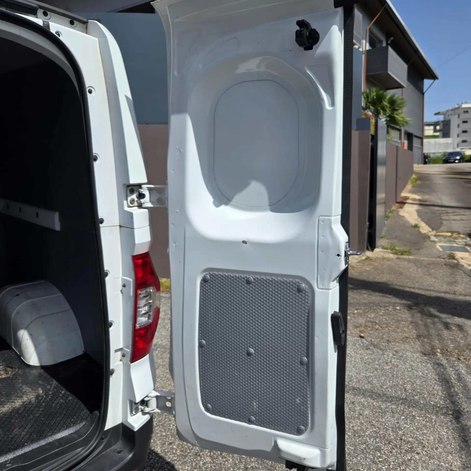 Maxus eDeliver 9 E-Deliver 3 L2H1 7