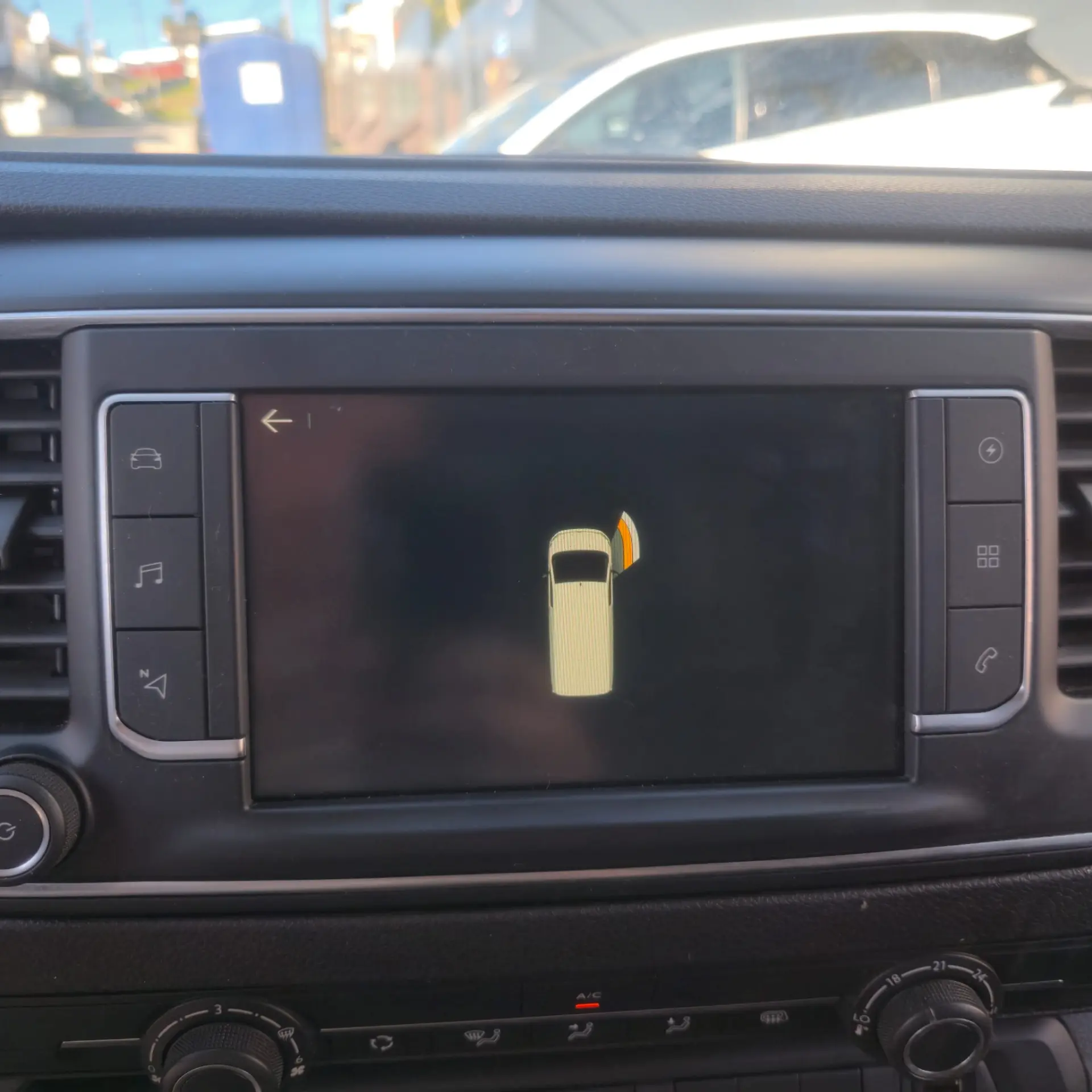 Citroën e-Jumpy Longa (50-kWh) 12