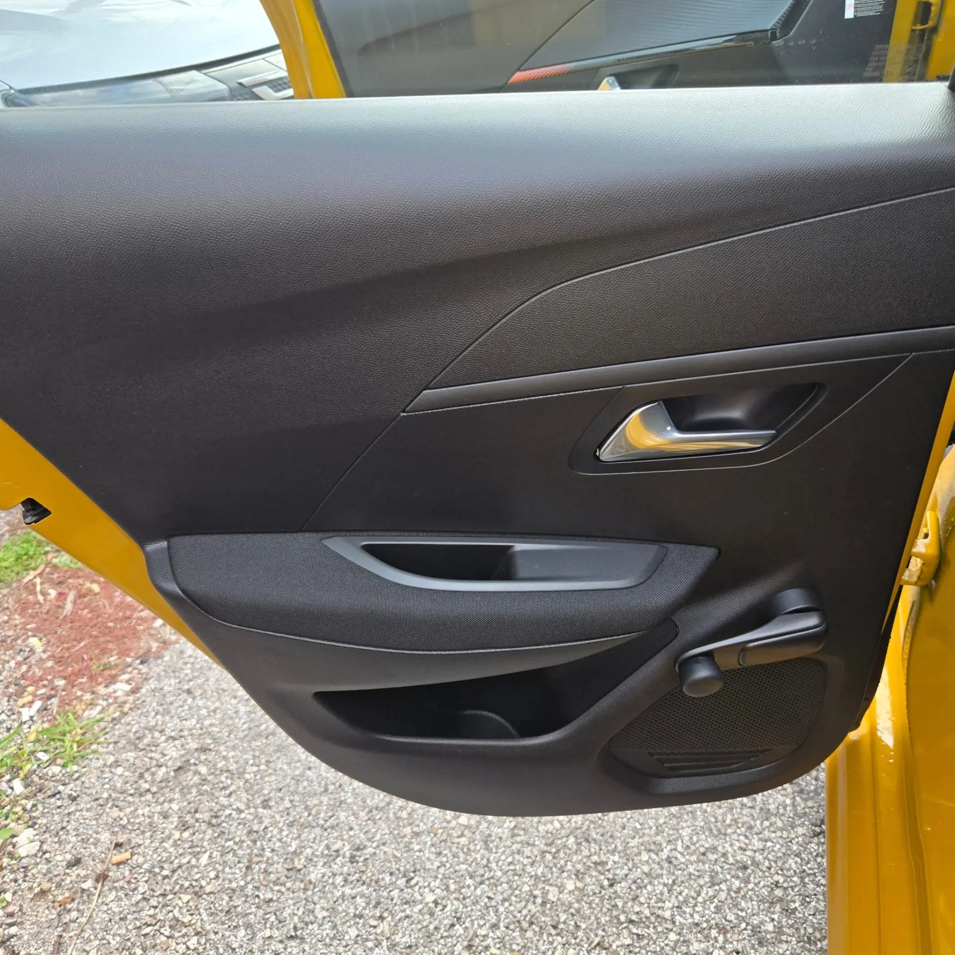 Peugeot e-208 50 kWh Active Pack 24