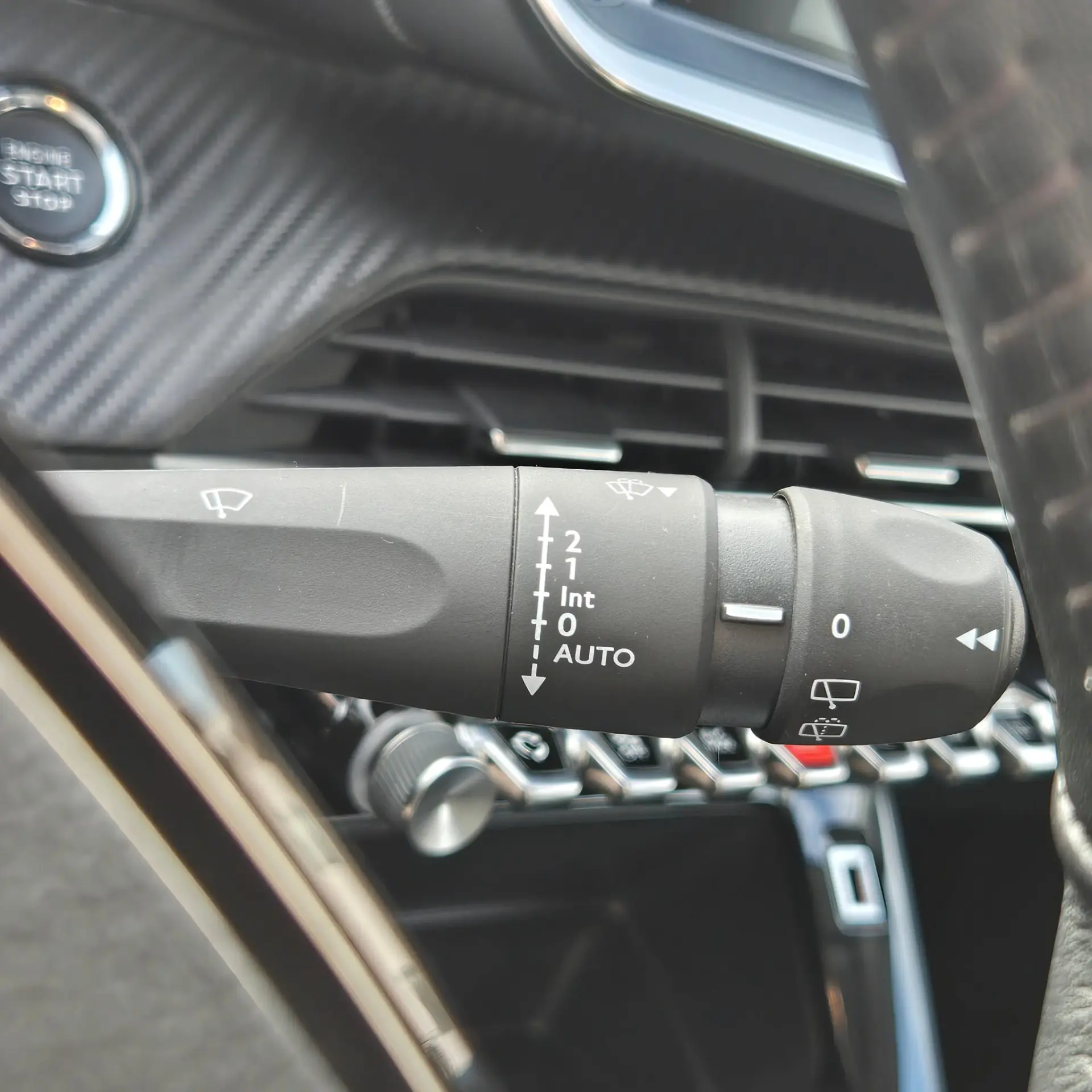 Peugeot e-208 50 kWh Active Pack 14