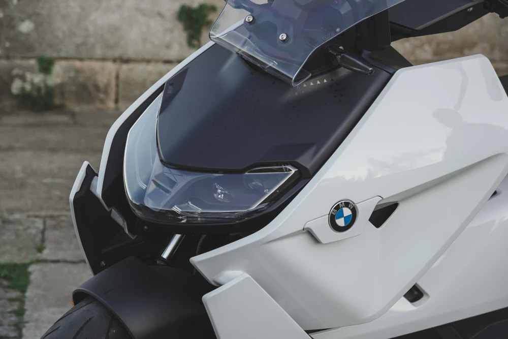 BMW CE 04 8