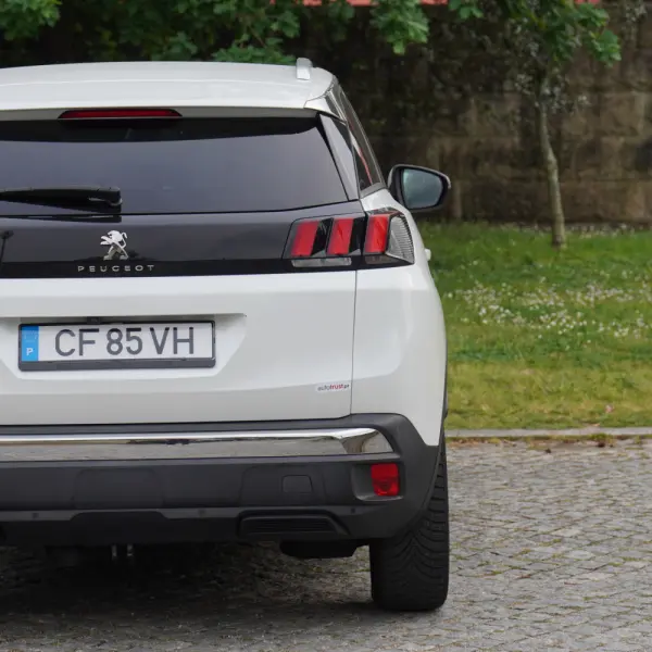Peugeot 3008 1.2 PureTech Allure EAT8 42