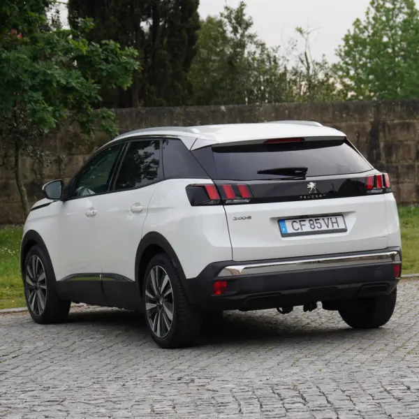 Peugeot 3008 1.2 PureTech Allure EAT8 35
