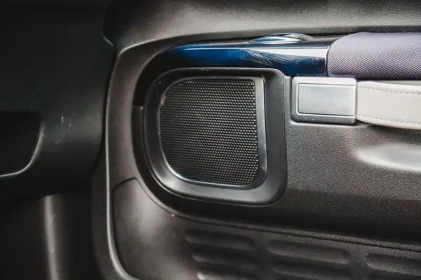 Citroën C4 Cactus 1.2 PureTech Shine 26