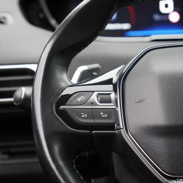 Peugeot 3008 1.2 PureTech Allure EAT8 14