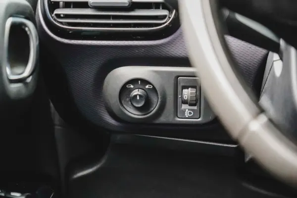 Citroën C4 Cactus 1.2 PureTech Shine 24