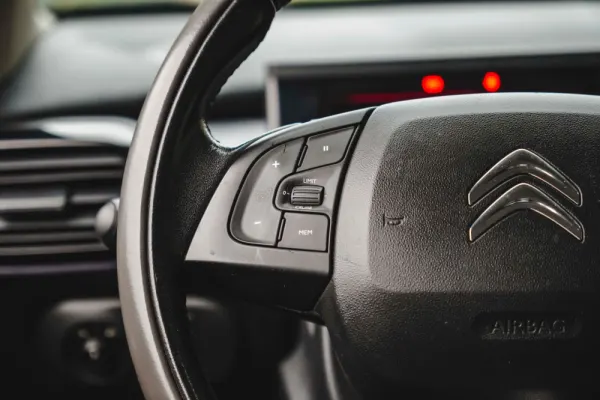 Citroën C4 Cactus 1.2 PureTech Shine 22