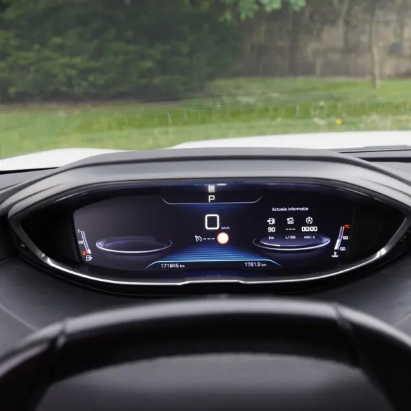 Peugeot 3008 1.2 PureTech Allure EAT8 19