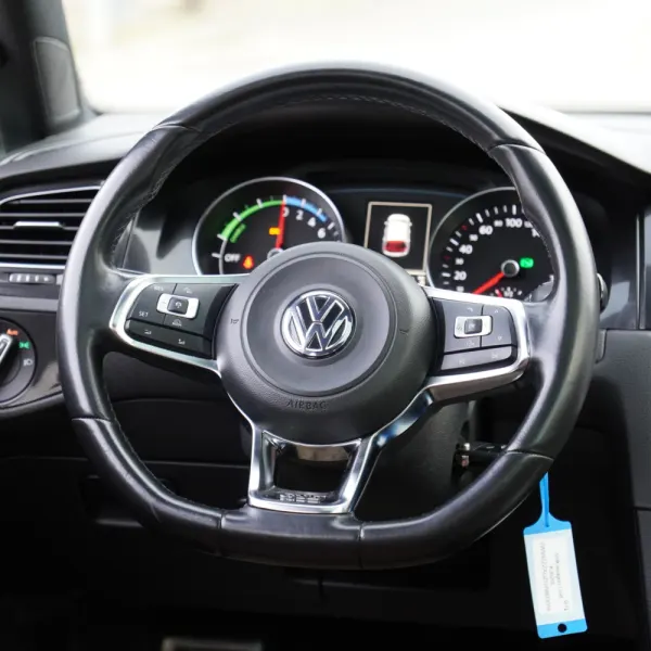Volkswagen Golf 1.4 GTE Plug-in 9
