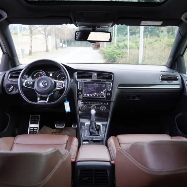 Volkswagen Golf 1.4 GTE Plug-in 8