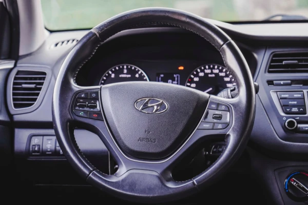 Hyundai i20 1.1 CRDi Comfort 8