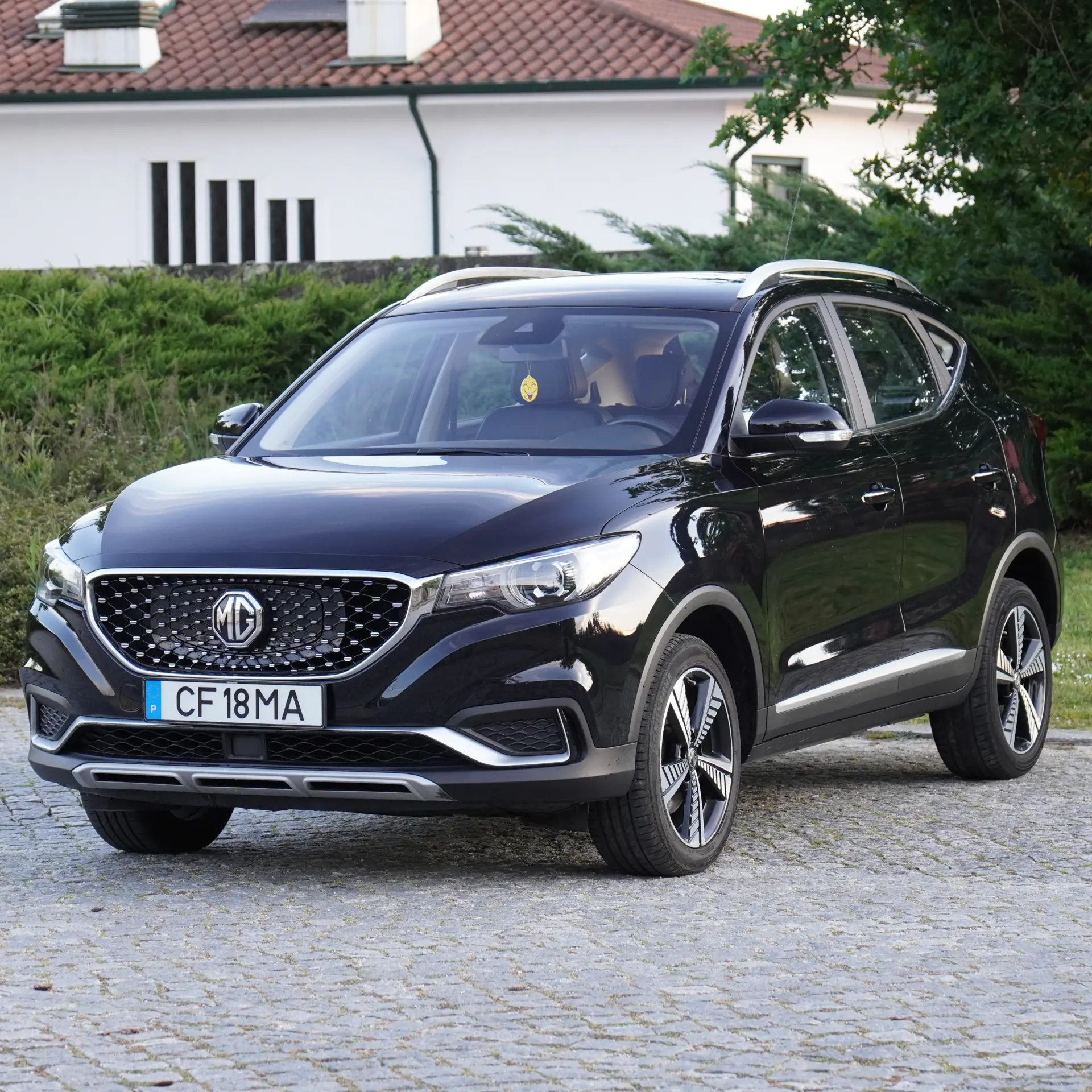 MG ZS EV 44.5 kWh Luxury 3