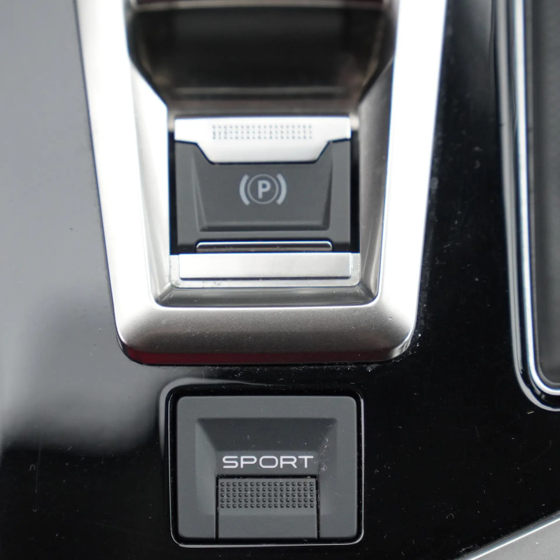 Peugeot 3008 1.2 PureTech Allure EAT8 29