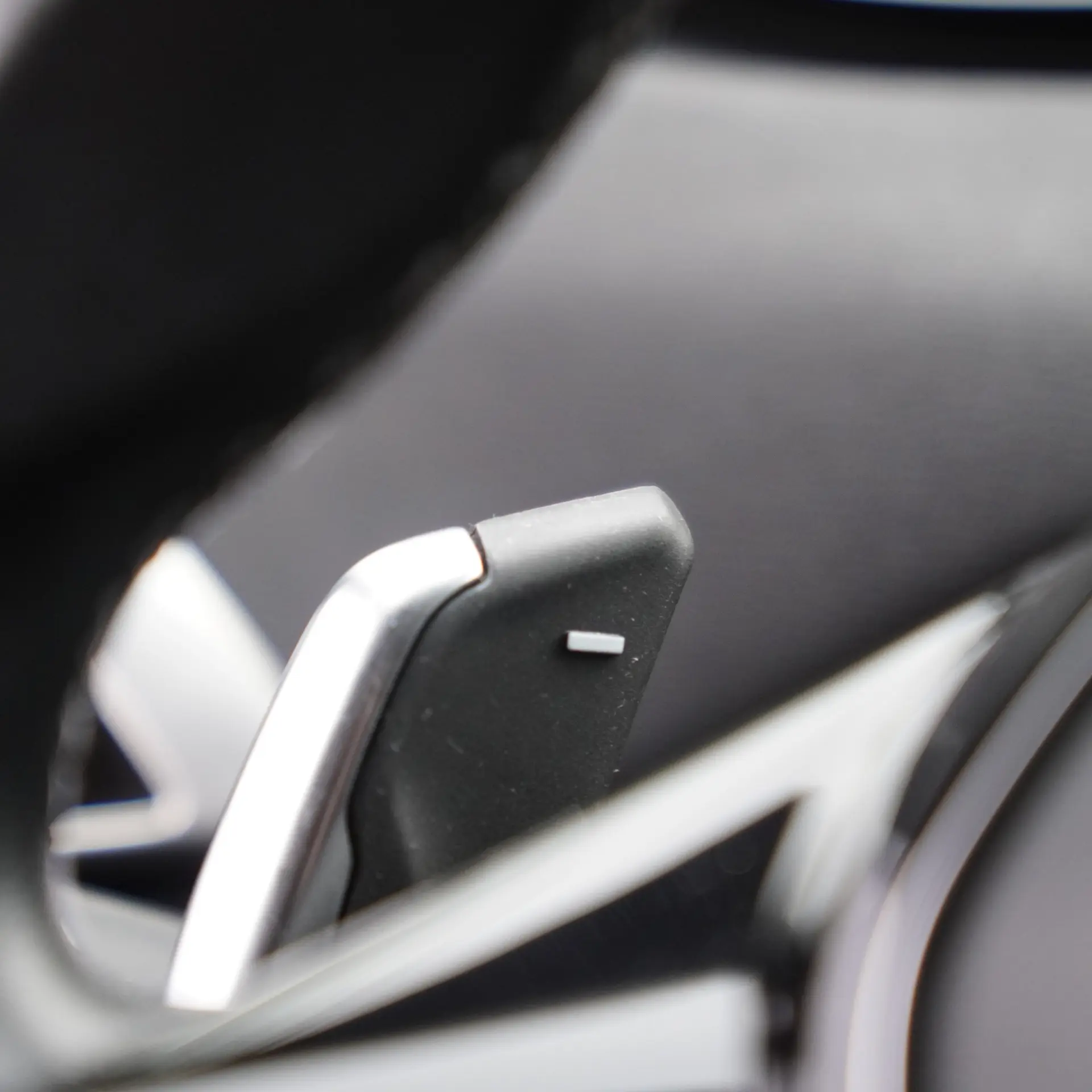 Peugeot 3008 1.2 PureTech Allure EAT8 16