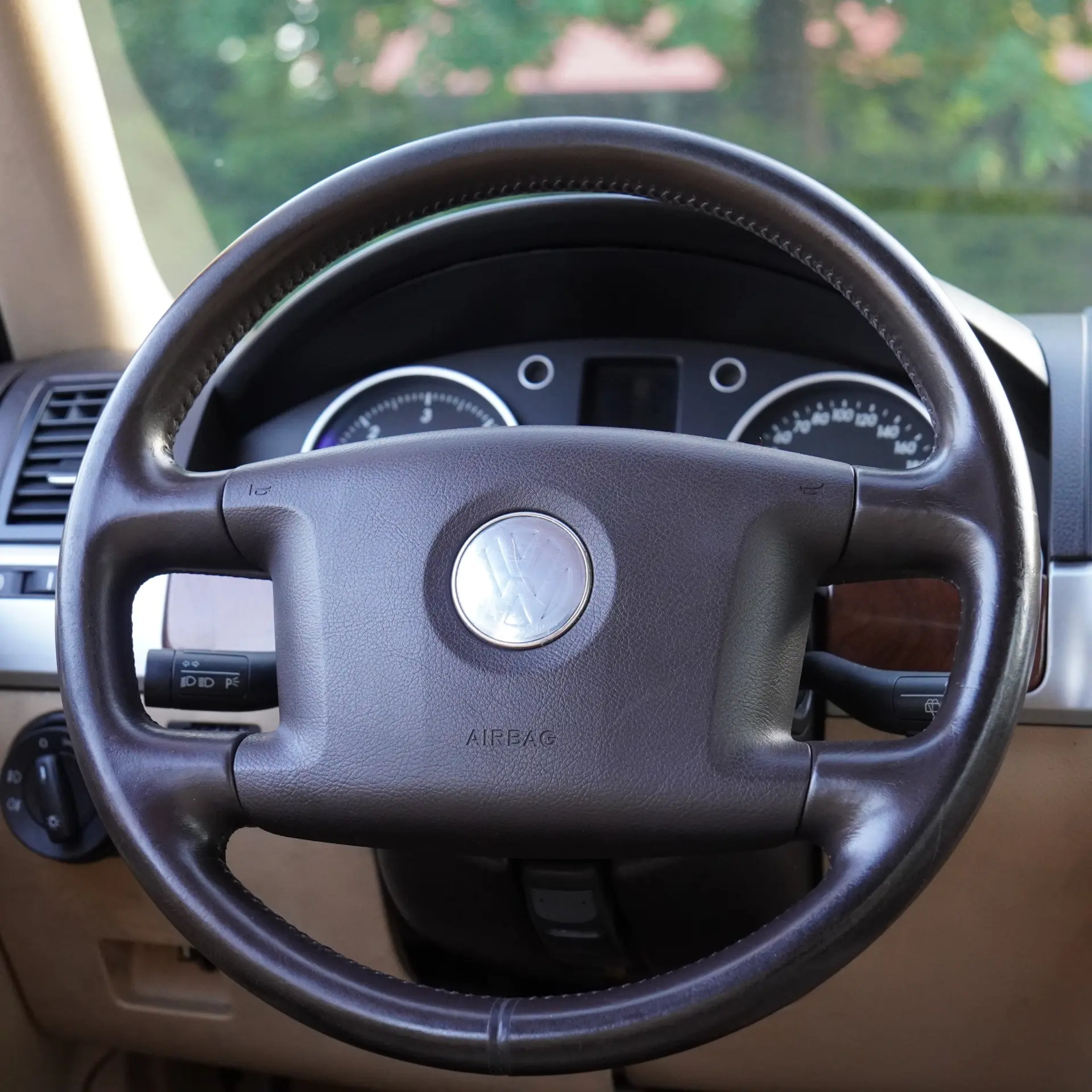 Volkswagen Touareg 2.5 TDi Tiptronic 16