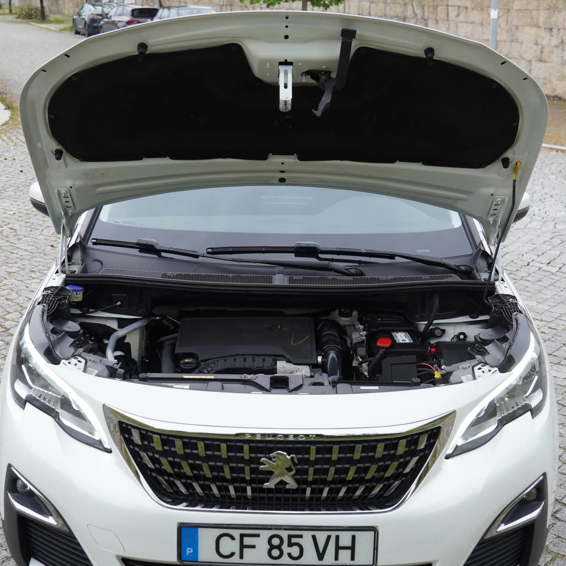 Peugeot 3008 1.2 PureTech Allure EAT8 52