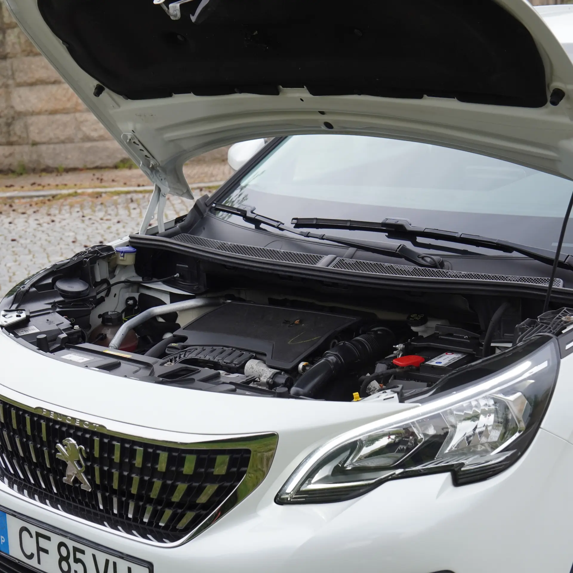 Peugeot 3008 1.2 PureTech Allure EAT8 53