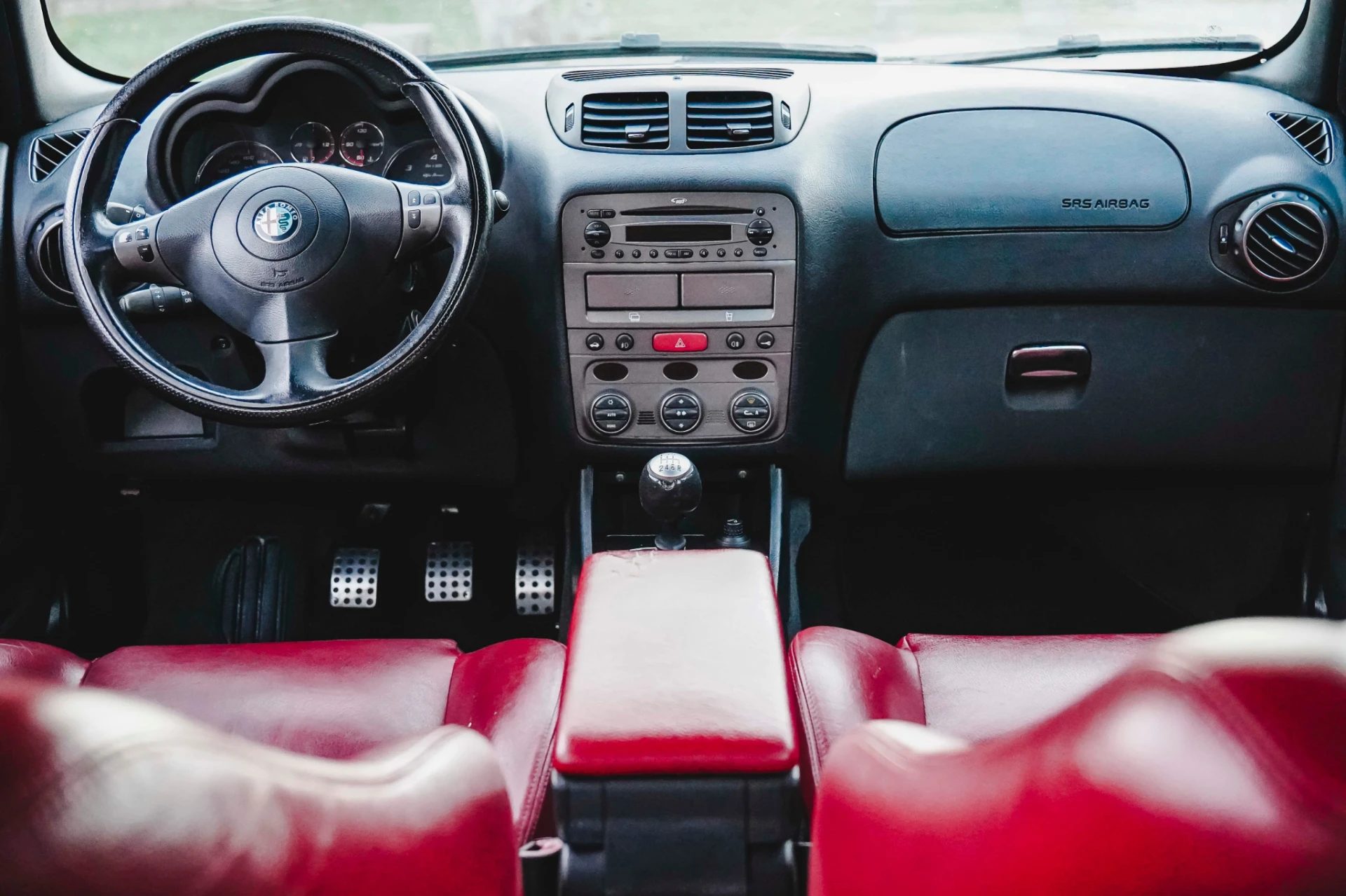 Alfa Romeo 147 1.9 JTD M-Jet Q2 8