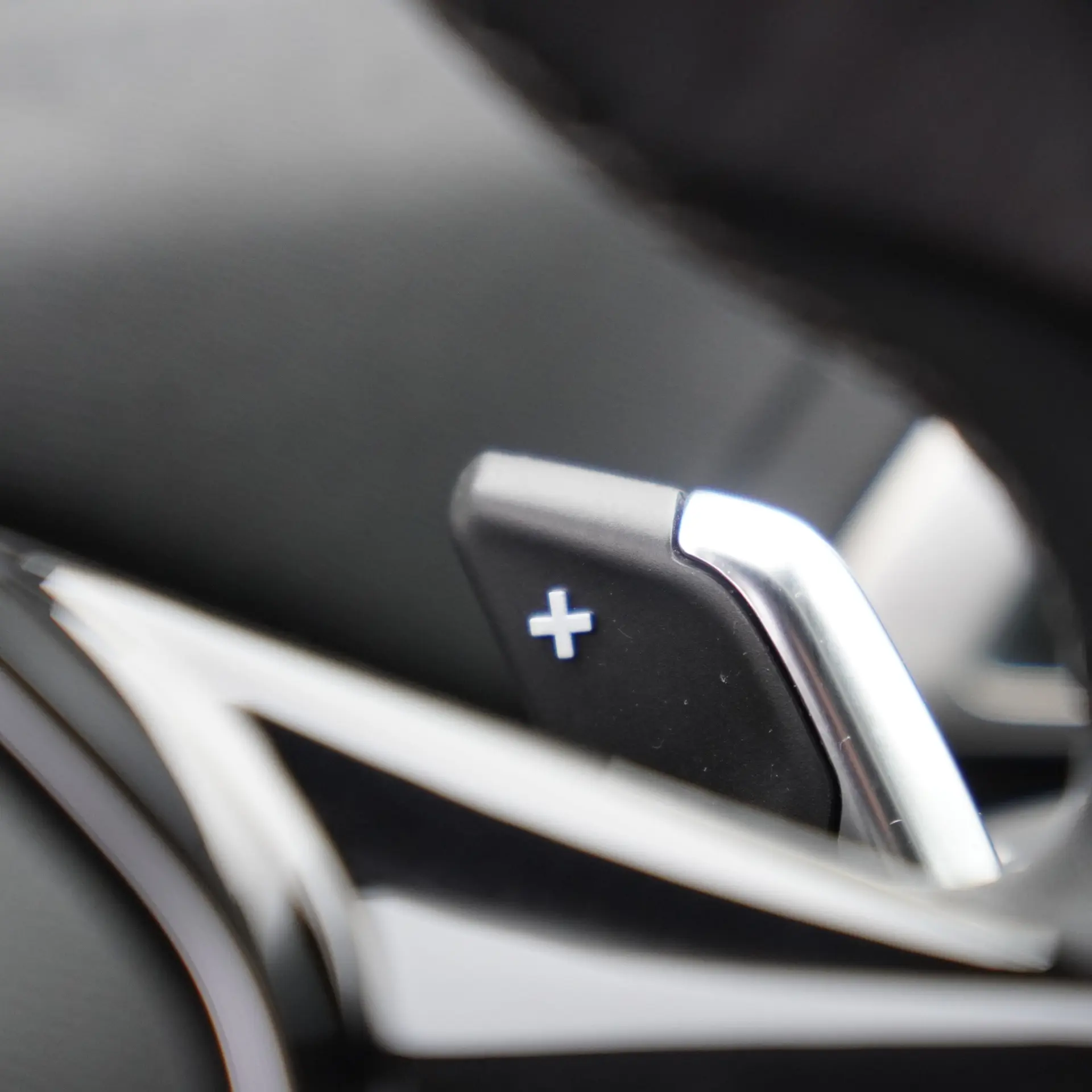 Peugeot 3008 1.2 PureTech Allure EAT8 17