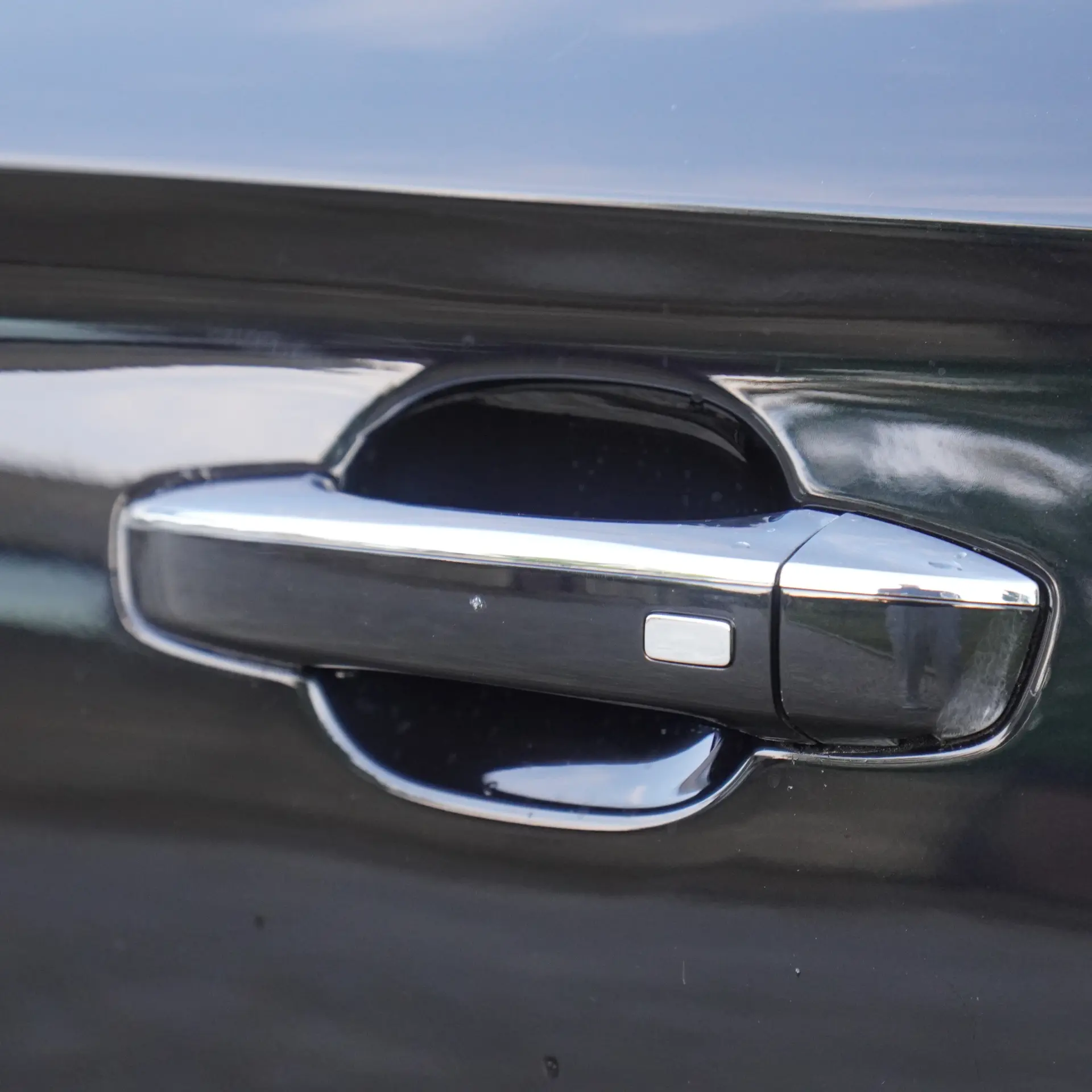 MG ZS EV 44.5 kWh Luxury 24