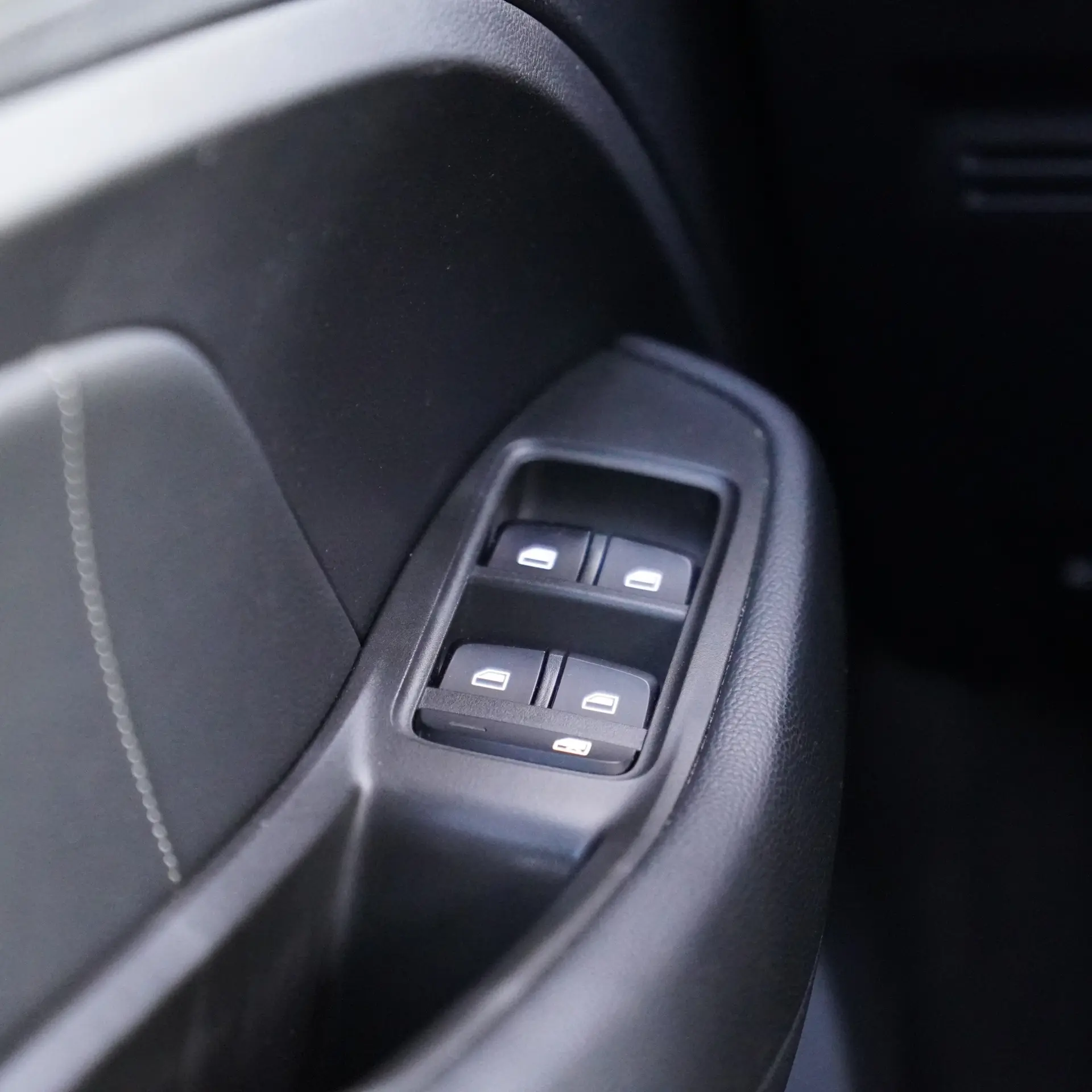 MG ZS EV 44.5 kWh Luxury 37