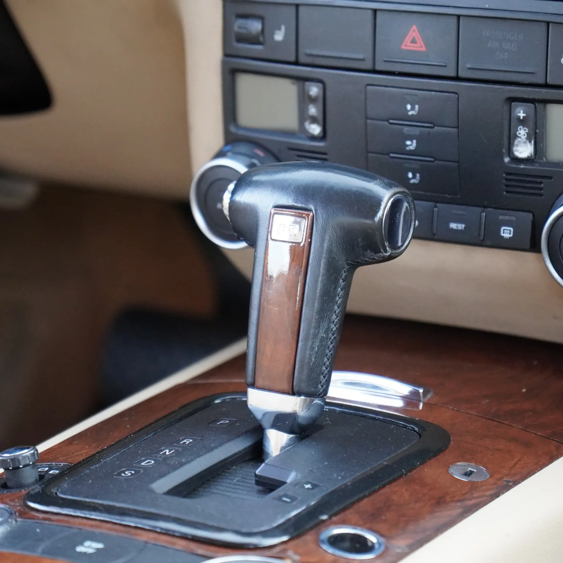 Volkswagen Touareg 2.5 TDi Tiptronic 17