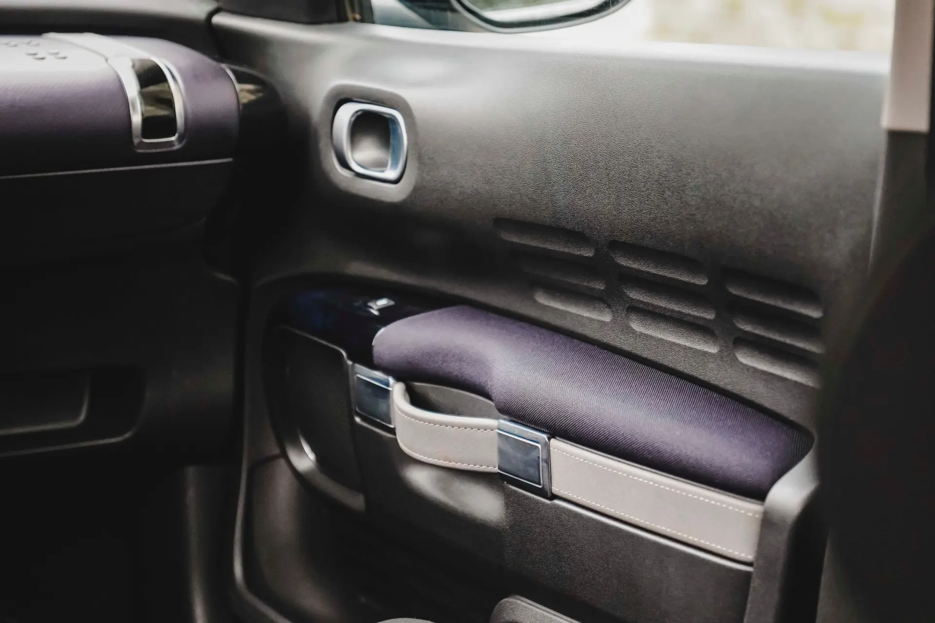 Citroën C4 Cactus 1.2 PureTech Shine 25