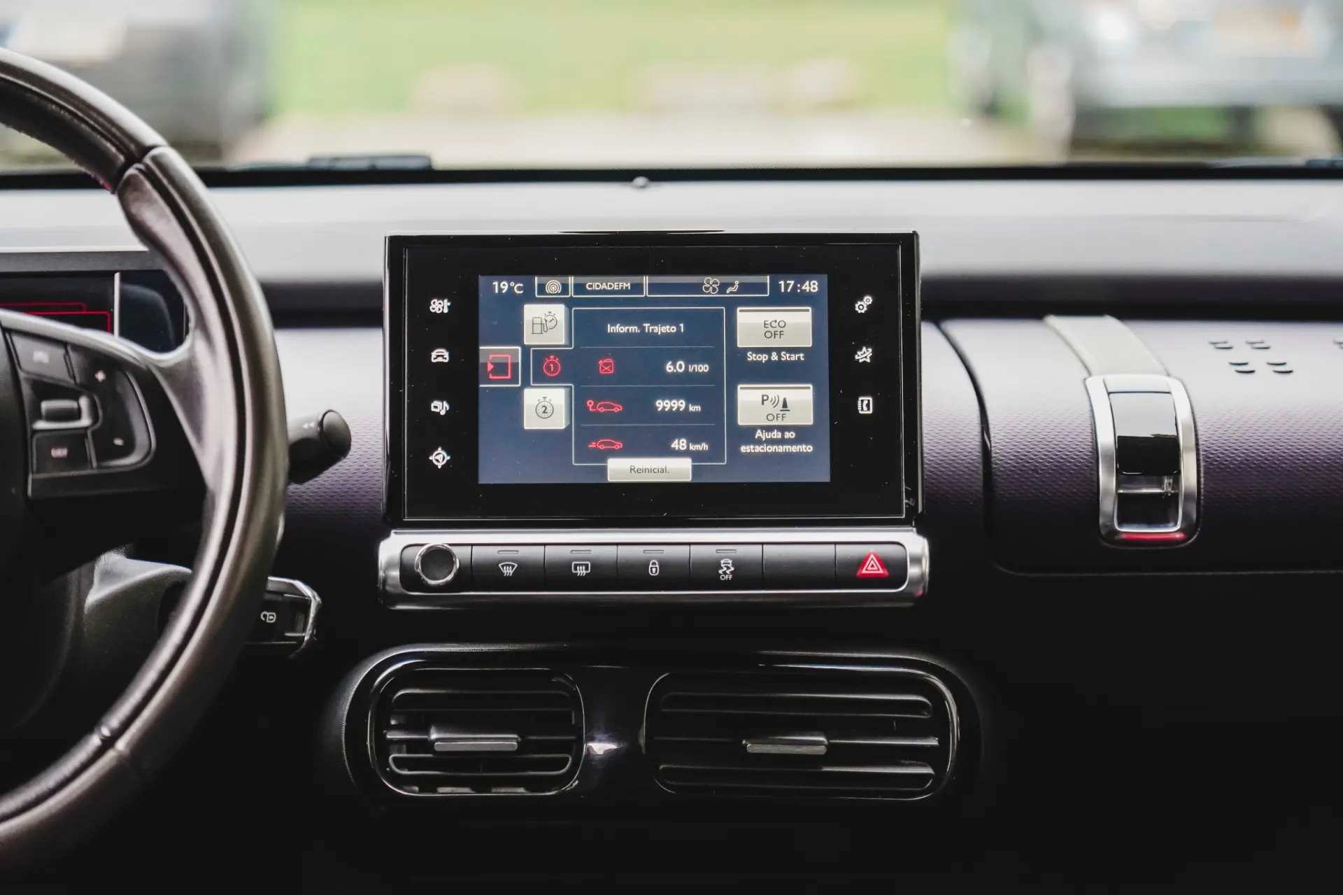 Citroën C4 Cactus 1.2 PureTech Shine 15