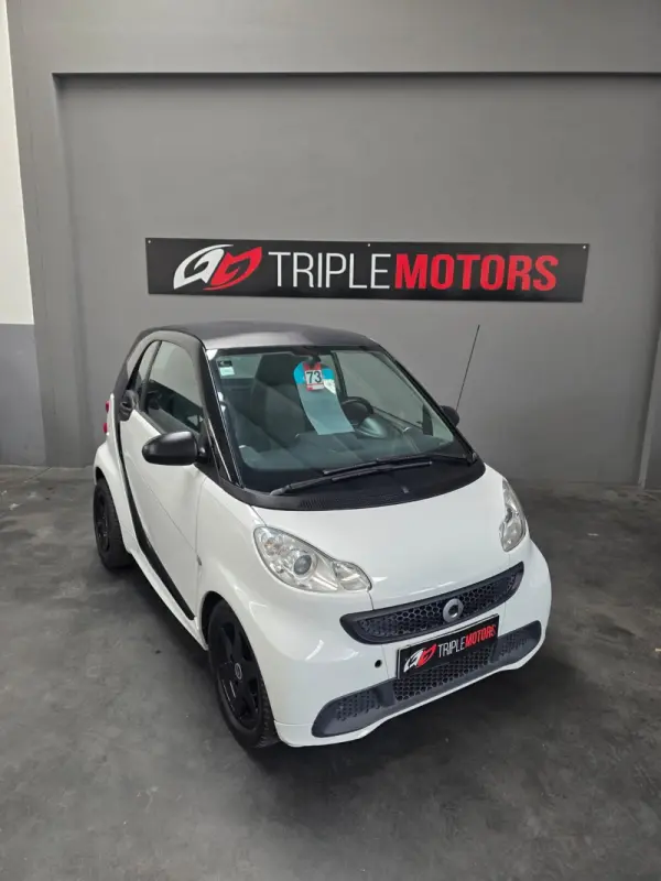 Smart ForTwo Coupé 1.0 mhd Pure 71 Softouch 5