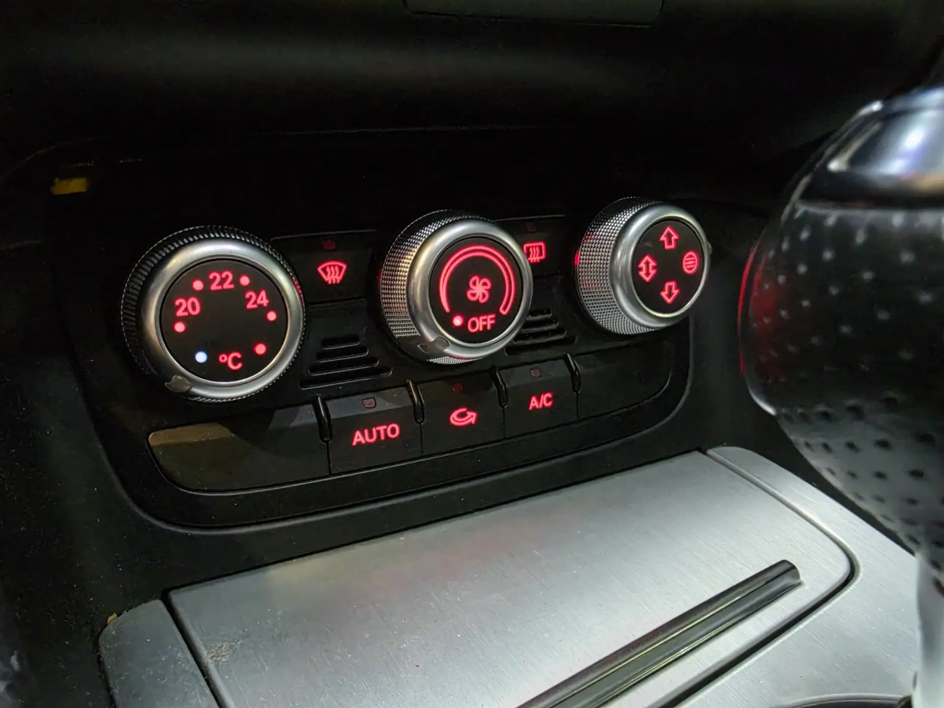 Audi TT Coupé 2.0 TDI ultra quattro S tronic 35