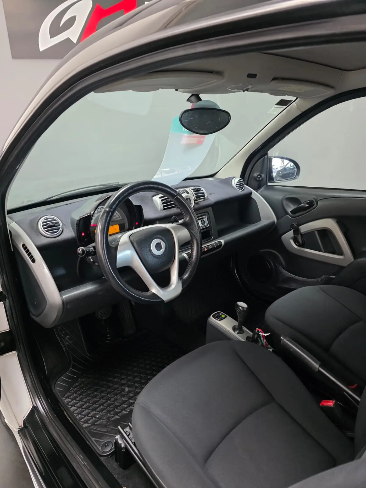 Smart ForTwo Coupé 1.0 mhd Pure 71 Softouch 14