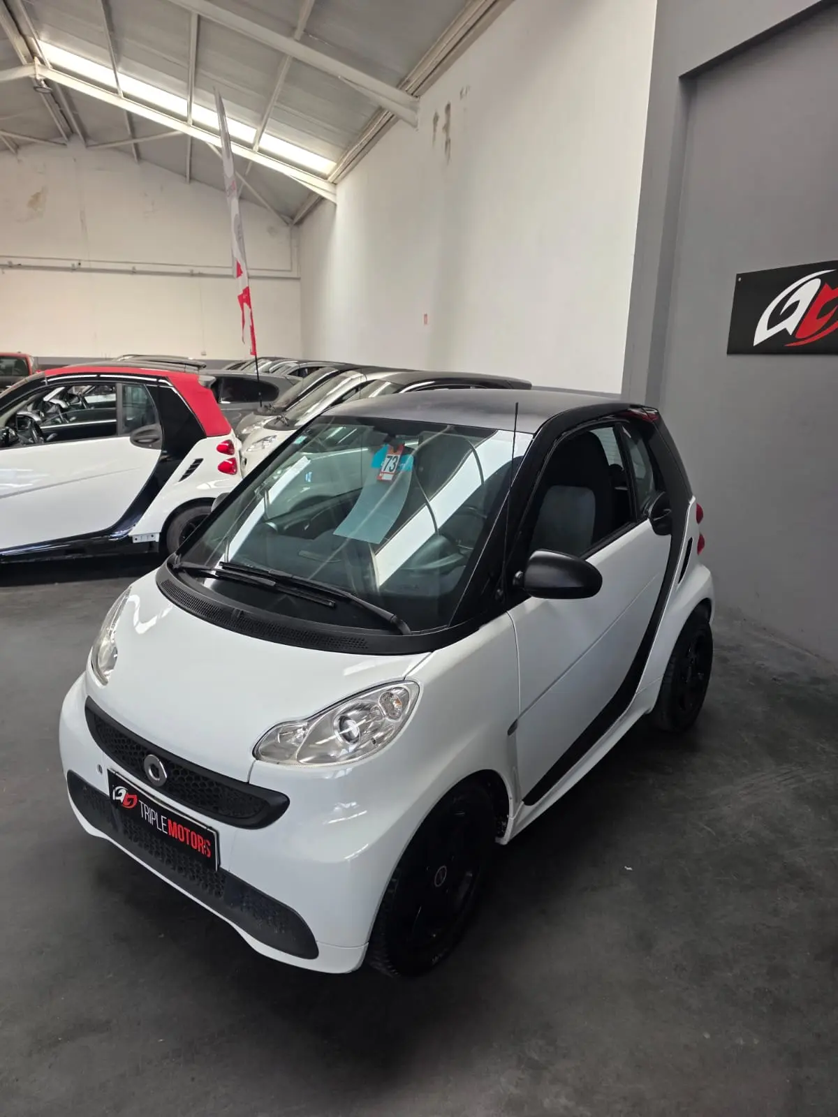 Smart ForTwo Coupé 1.0 mhd Pure 71 Softouch 13