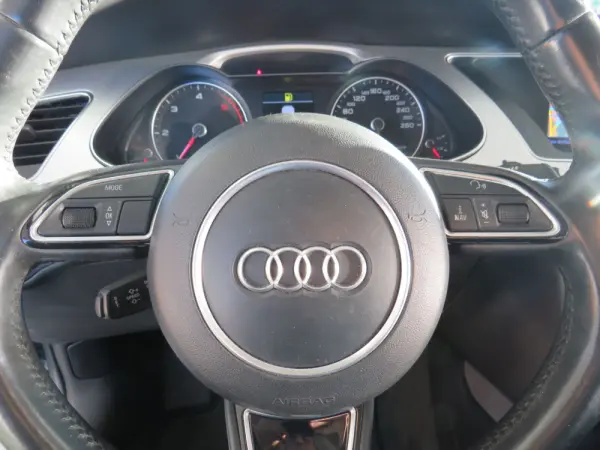Audi A4 2.0 TDI SPORT 20