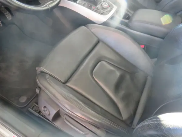 Audi A4 2.0 TDI SPORT 26