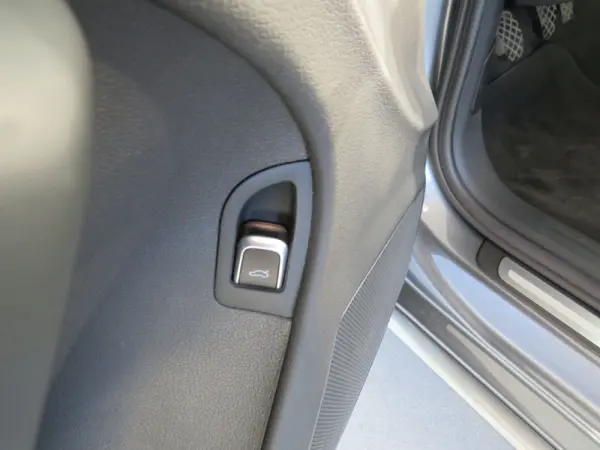 Audi A4 2.0 TDI SPORT 37